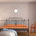 Ściany w sypialni w delikatnych kolorach - modna aranżacja by Baltic Wood
